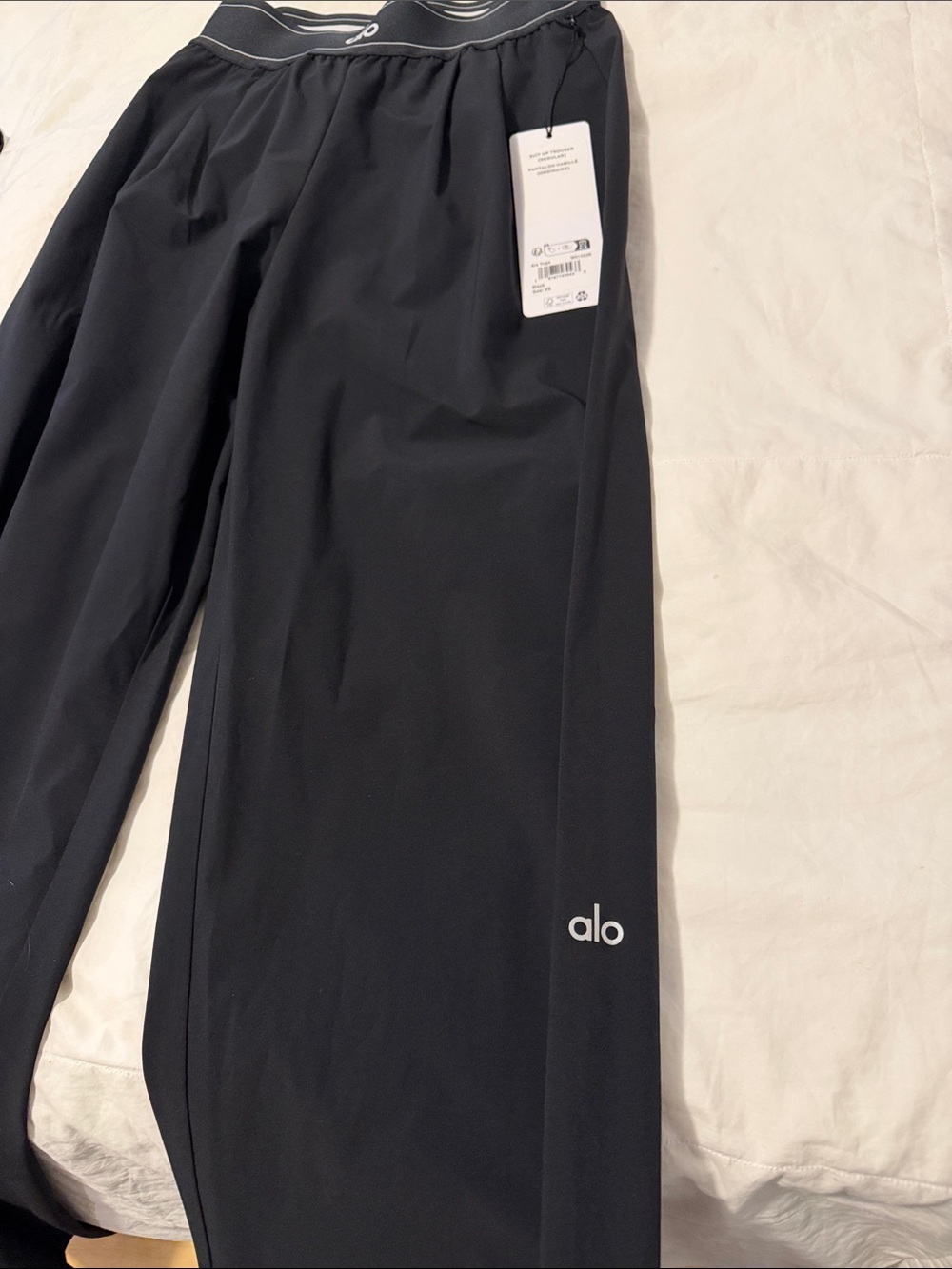 ALO Yoga women’s suit up trouser size xs black - Picture 3 of 3